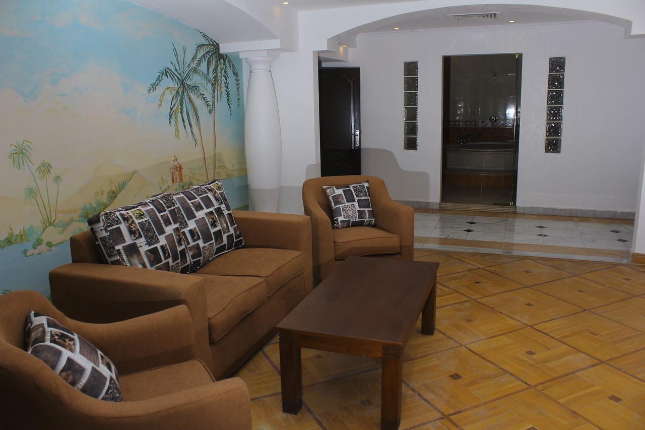 Galaxy Royal Suites Hotel Caïro Buitenkant foto